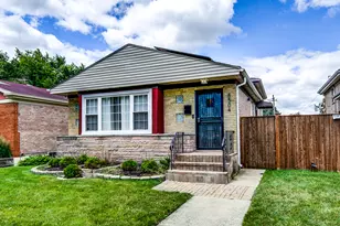 8504 S Calumet Ave, Chicago, IL 60619 - Photo 2