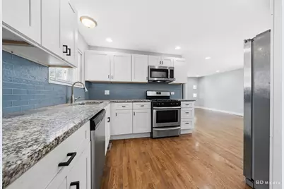 8504 S Calumet Avenue, Chicago, IL 60619 - Photo 12