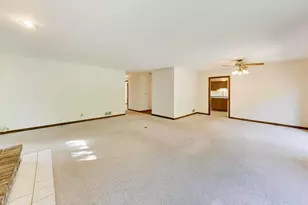 911 Glenwood Ln, Glenview, IL 60025 - Photo 8
