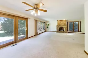 911 Glenwood Ln, Glenview, IL 60025 - Photo 12