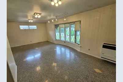 8634 Drake Avenue, Skokie, IL 60076 - Photo 6