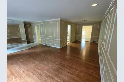 8634 Drake Avenue, Skokie, IL 60076 - Photo 2