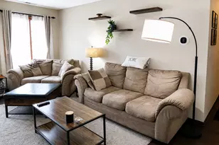 1302 E Washington St, Des Plaines, IL 60016 - Photo 12