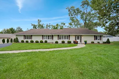5613 Howard Avenue, La Grange Highlands, IL 60525 - Photo 2