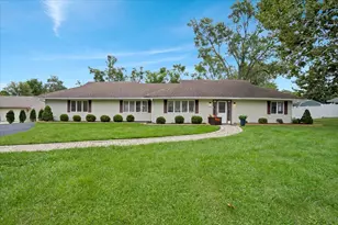 5613 Howard Ave, La Grange Highlands, IL 60525 - Photo 2