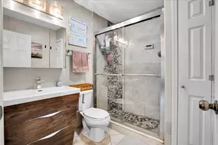 5613 Howard Ave, La Grange Highlands, IL 60525 - Photo 32