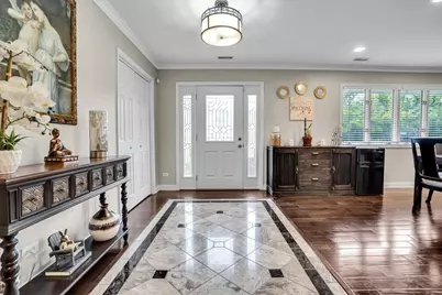 5613 Howard Avenue, La Grange Highlands, IL 60525 - Photo 4