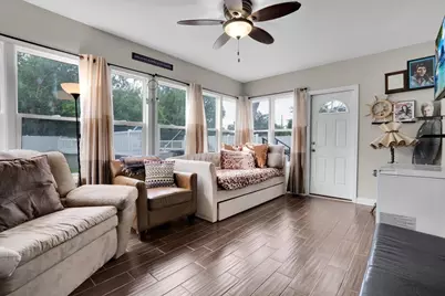 5613 Howard Avenue, La Grange Highlands, IL 60525 - Photo 6