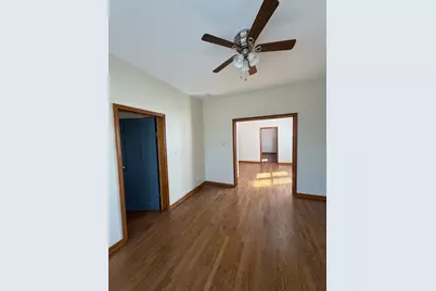 10653 S Mackinaw Avenue, Chicago, IL 60617 - Photo 2
