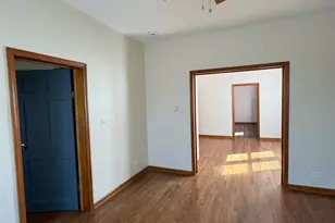 10653 S Mackinaw Ave, Chicago, IL 60617 - Photo 2