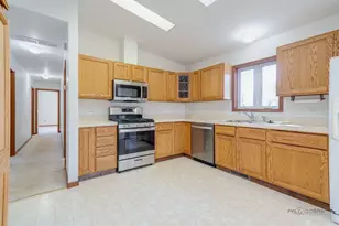 2724 Bluegrass Ct, Grayslake, IL 60030 - Photo 20