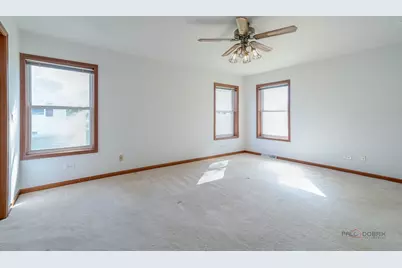 2724 Bluegrass Court, Grayslake, IL 60030 - Photo 24