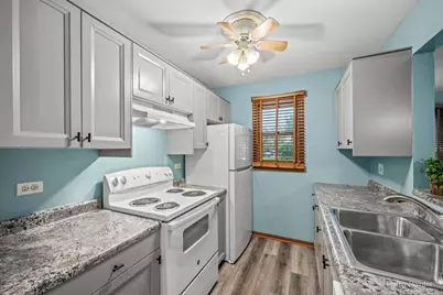1372 Cunat Court #1D, Lake in the Hills, IL 60156 - Photo 6