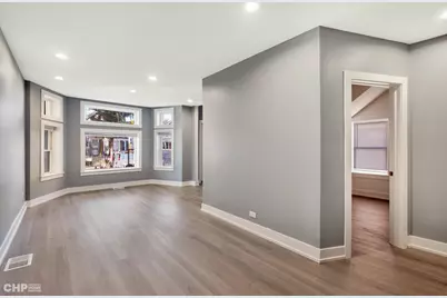 631 N Monticello Avenue, Chicago, IL 60624 - Photo 4