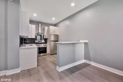 631 N Monticello Avenue, Chicago, IL 60624 - Photo 10