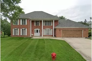 8112 S Park Ave, Burr Ridge, IL 60527 - Photo 1