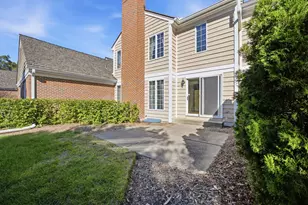 1393 Shire Cir, Inverness, IL 60067 - Photo 22