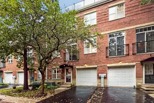3253 N Bay Ct, Chicago, IL 60618 - Photo 1