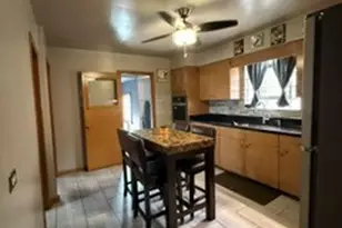 9959 S Escanaba Ave, Chicago, IL 60617 - Photo 6