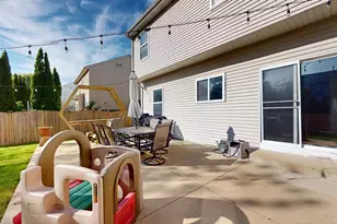 31601 N Pineview Blvd, Lakemoor, IL 60051 - Photo 34