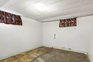 9733 Addison Ave, Franklin Park, IL 60131 - Photo 8