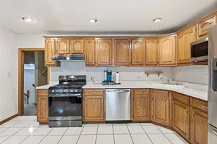 341 W Wood Ave, Peotone, IL 60468 - Photo 4