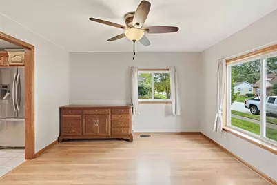341 W Wood Avenue, Peotone, IL 60468 - Photo 8