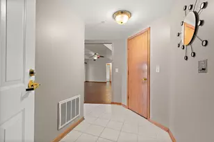 7747 Bristol Park Dr, Tinley Park, IL 60477 - Photo 4