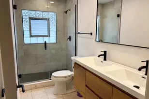 2538 W Arthur Ave, Chicago, IL 60645 - Photo 12