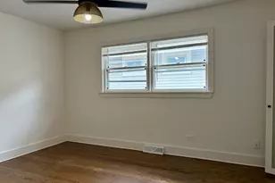 2538 W Arthur Ave, Chicago, IL 60645 - Photo 10