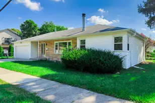 10101 S Kostner Ave, Oak Lawn, IL 60453 - Photo 1