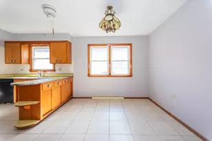 10101 S Kostner Ave, Oak Lawn, IL 60453 - Photo 10
