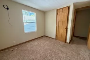 9728 Smythe Ave, Machesney Park, IL 61115 - Photo 10