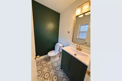 [Address not provided], Des Plaines, IL 60016 - Photo 8