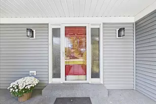 3656 Zermatt Ct, Rockford, IL 61114 - Photo 4