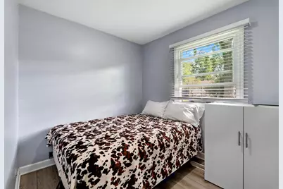 7018 Plumtree Lane, Hanover Park, IL 60133 - Photo 12