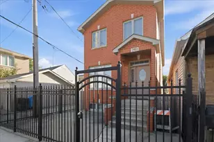 2911 S Farrell St, Chicago, IL 60608 - Photo 1