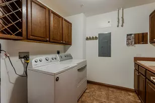 153 Pointe Dr, Northbrook, IL 60062 - Photo 8