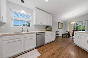 1379 Cary Rd, Algonquin, IL 60102 - Photo 14