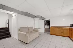 1927 W 34th Pl, Chicago, IL 60608 - Photo 20