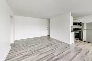 7250 N Western Ave, Chicago, IL 60645 - Photo 6