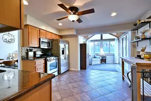 542 W Armitage Ave, Elmhurst, IL 60126 - Photo 10