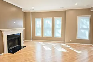 1310 W Fletcher St, Chicago, IL 60657 - Photo 8