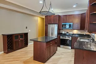 1310 W Fletcher St, Chicago, IL 60657 - Photo 6