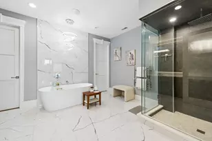 1157 W Erie St, Chicago, IL 60642 - Photo 26