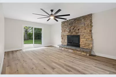 904 Iroquois Avenue, Naperville, IL 60563 - Photo 6