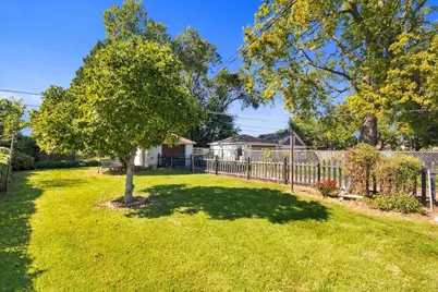 913 Clement Street, Joliet, IL 60435 - Photo 18