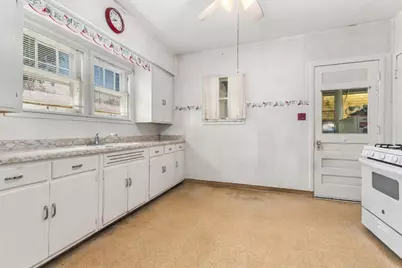 913 Clement Street, Joliet, IL 60435 - Photo 22