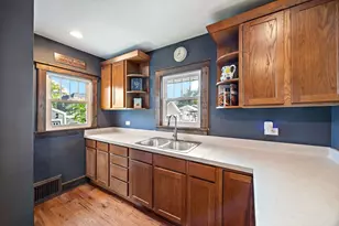 315 S Myrtle Ave, Villa Park, IL 60181 - Photo 10