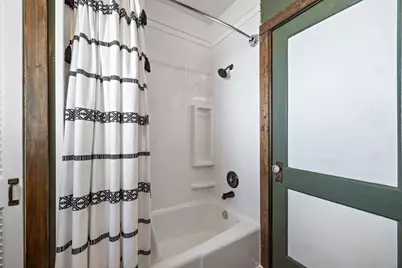 315 S Myrtle Avenue, Villa Park, IL 60181 - Photo 14